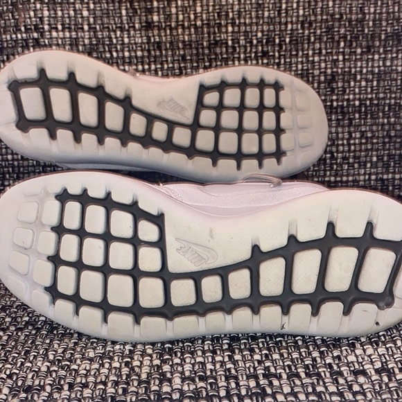 Nike Roshe Two EUC - Picture 5 of 7